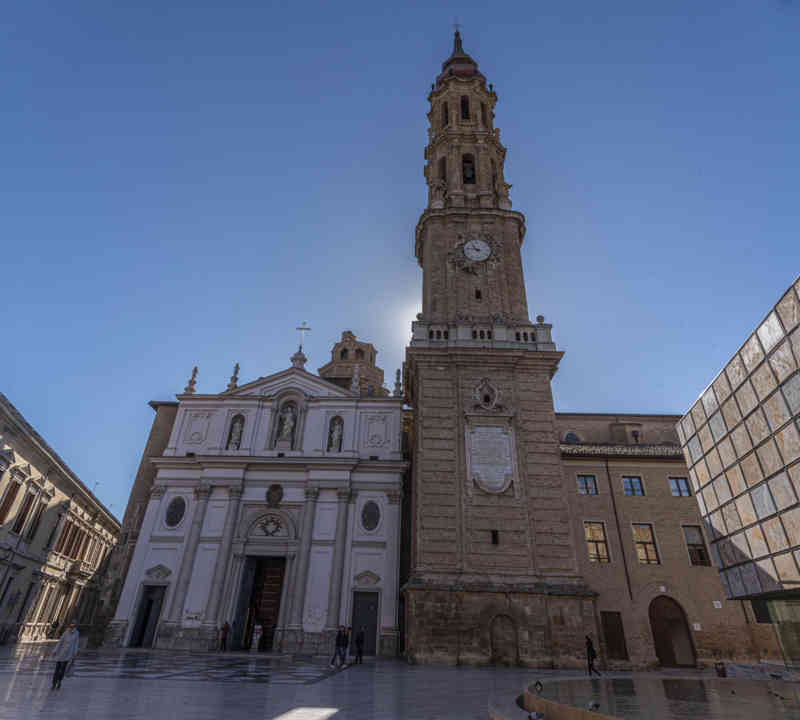 Zaragoza 030 - catedral del Salvador (la Seo).jpg